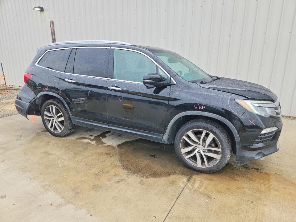 2017 HONDA PILOT TOURING 4