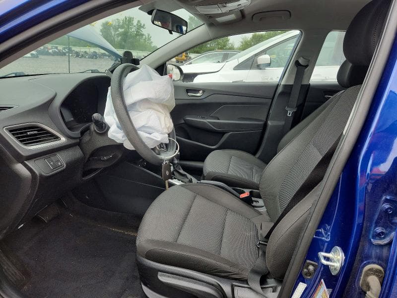 2020 HYUNDAI ACCENT SE 7