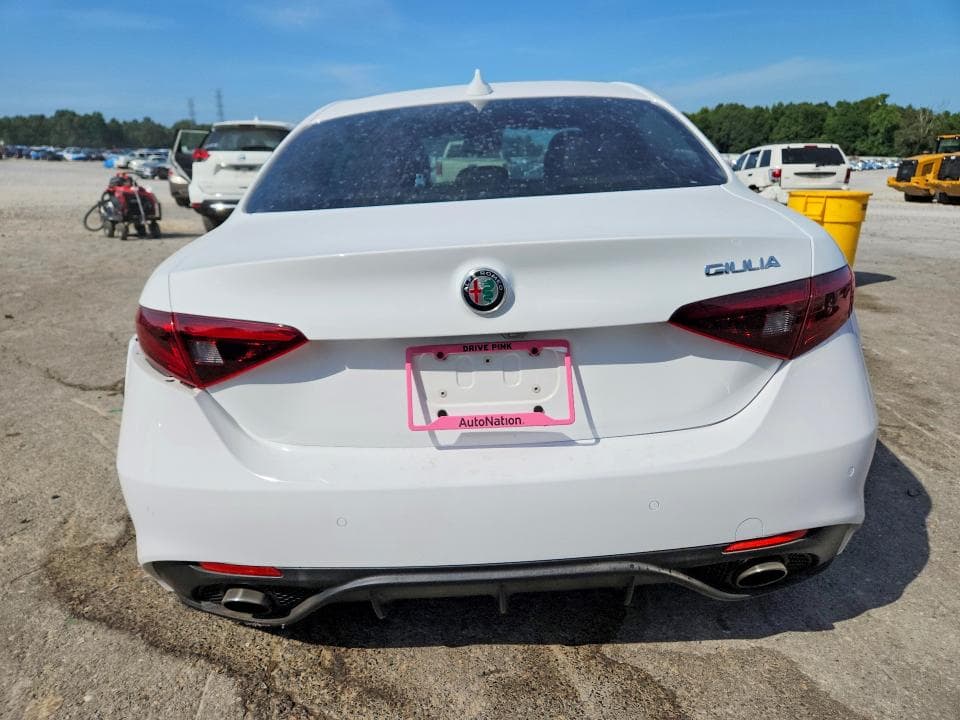 2018 ALFA ROMEO GIULIA 6