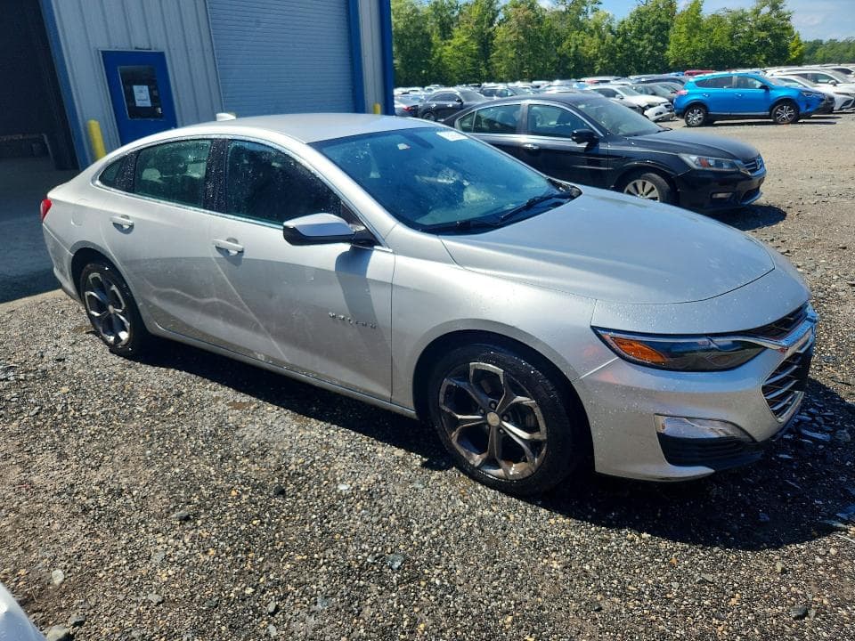 2022 CHEVROLET MALIBU LT 4