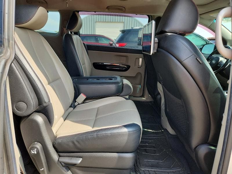2021 KIA SEDONA SX 11