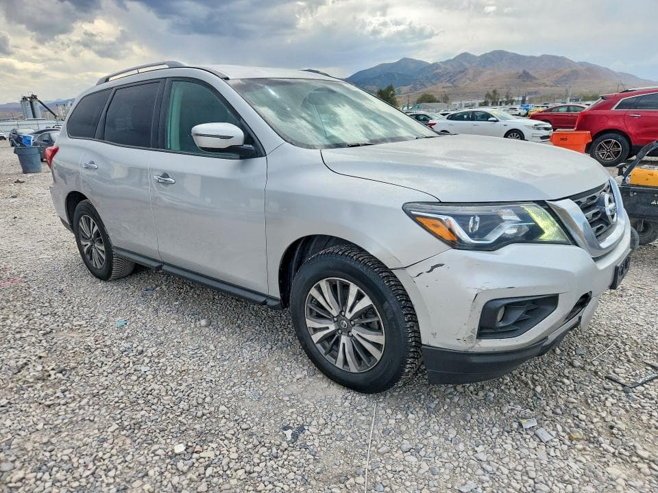 2017 NISSAN PATHFINDER SV 4