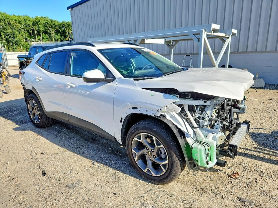 2026 CHEVROLET TRAX 1LT 4