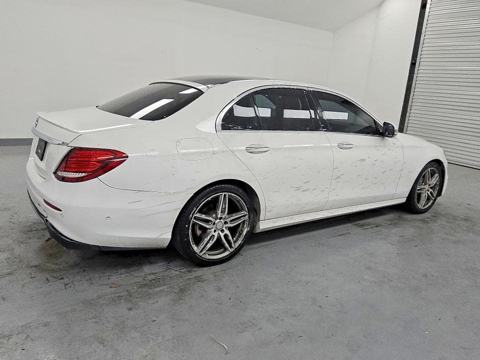 2017 MERCEDES-BENZ E 300 3