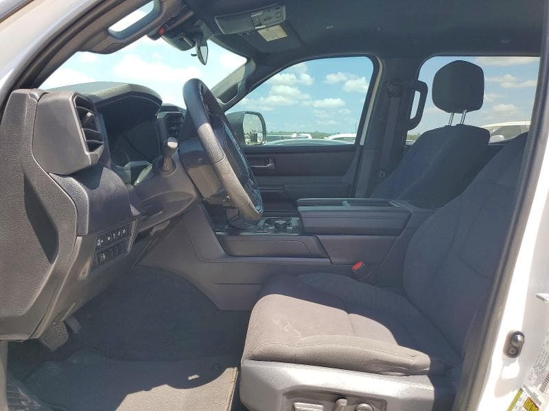 2025 TOYOTA TUNDRA SR5 7