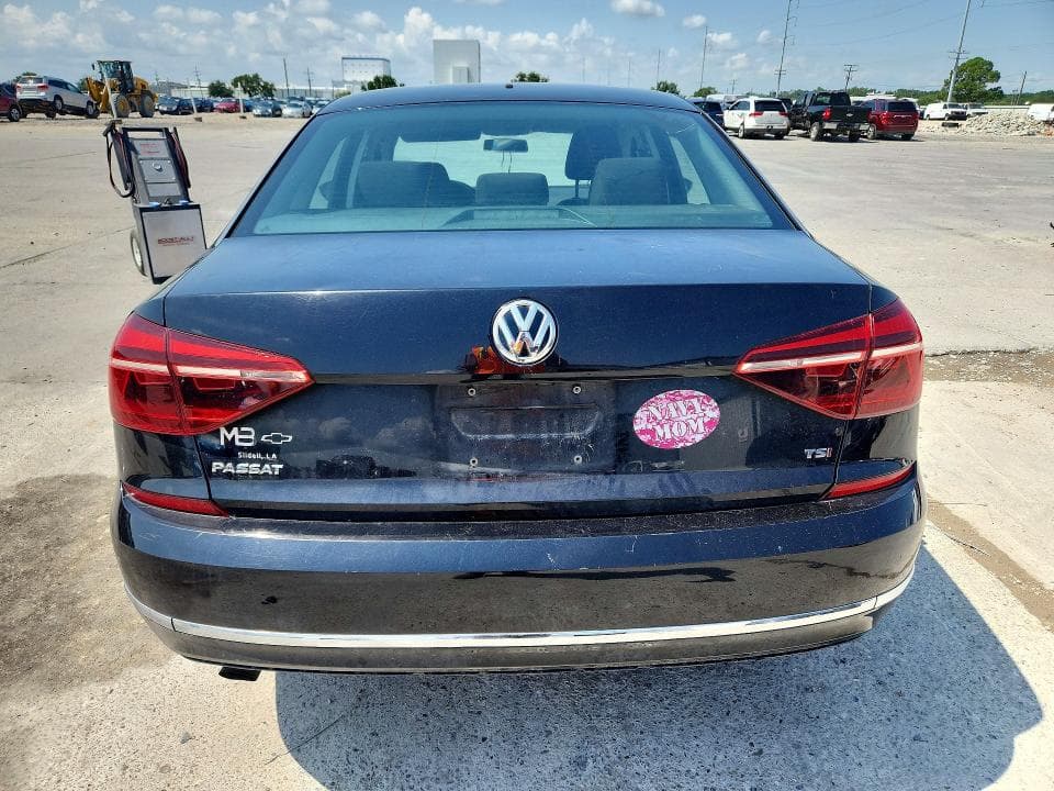 2018 VOLKSWAGEN PASSAT S 6