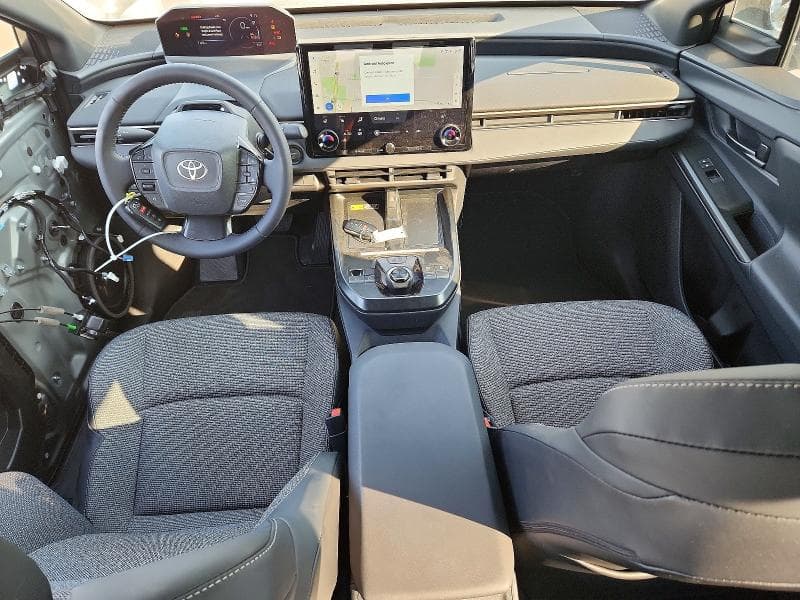 2026 TOYOTA BZ XLE 8