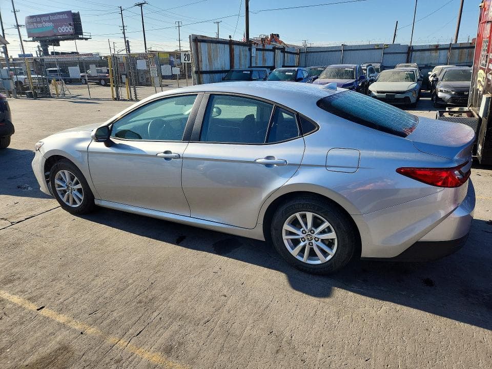 2026 TOYOTA CAMRY LE 2