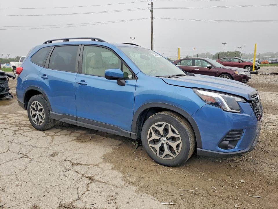 2023 SUBARU FORESTER PREMIUM 4