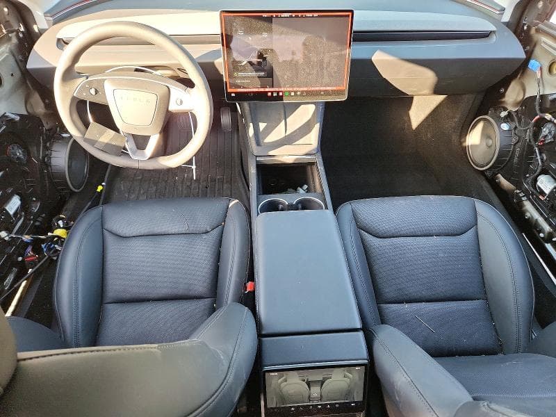 2026 TESLA MODEL 3 8