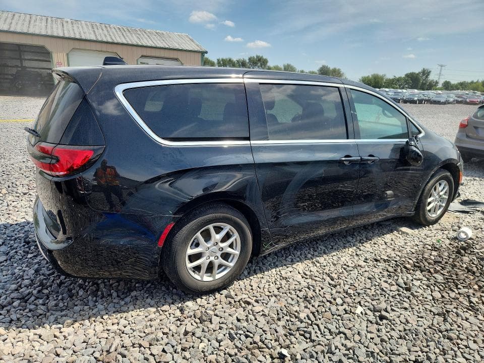 2025 CHRYSLER PACIFICA SELECT 3