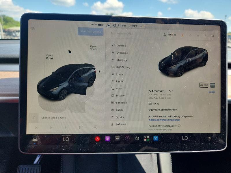 2025 TESLA MODEL Y 9