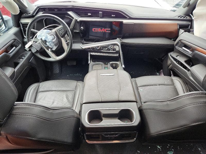 2026 GMC SIERRA K2500 DENALI 8
