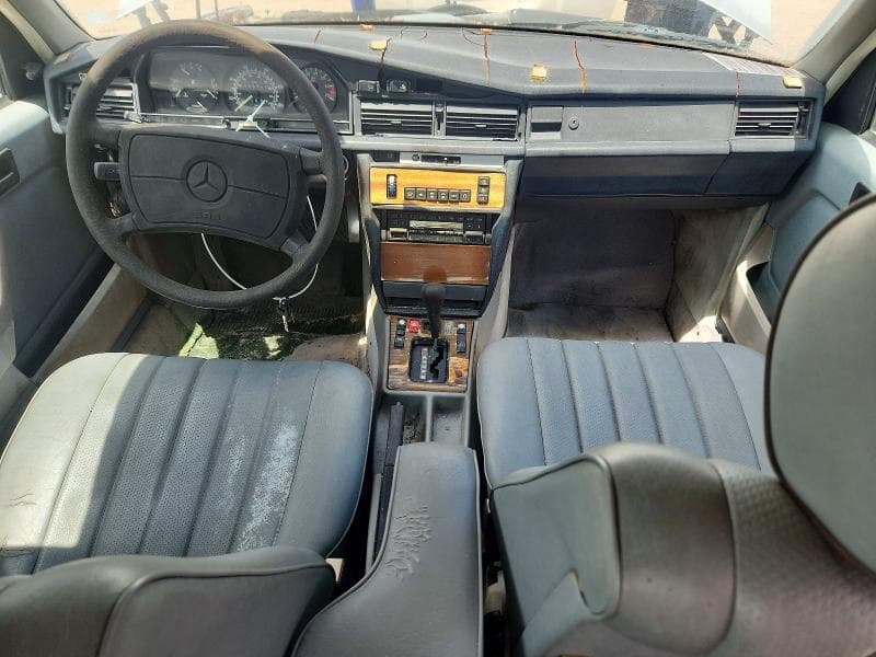1986 MERCEDES-BENZ 190 E 2.3 8