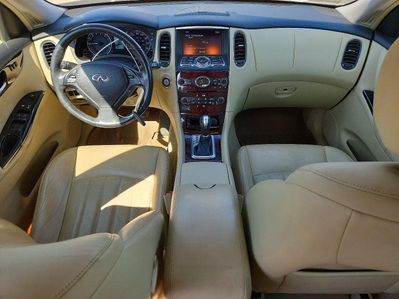 2017 INFINITI QX50 BASE 8