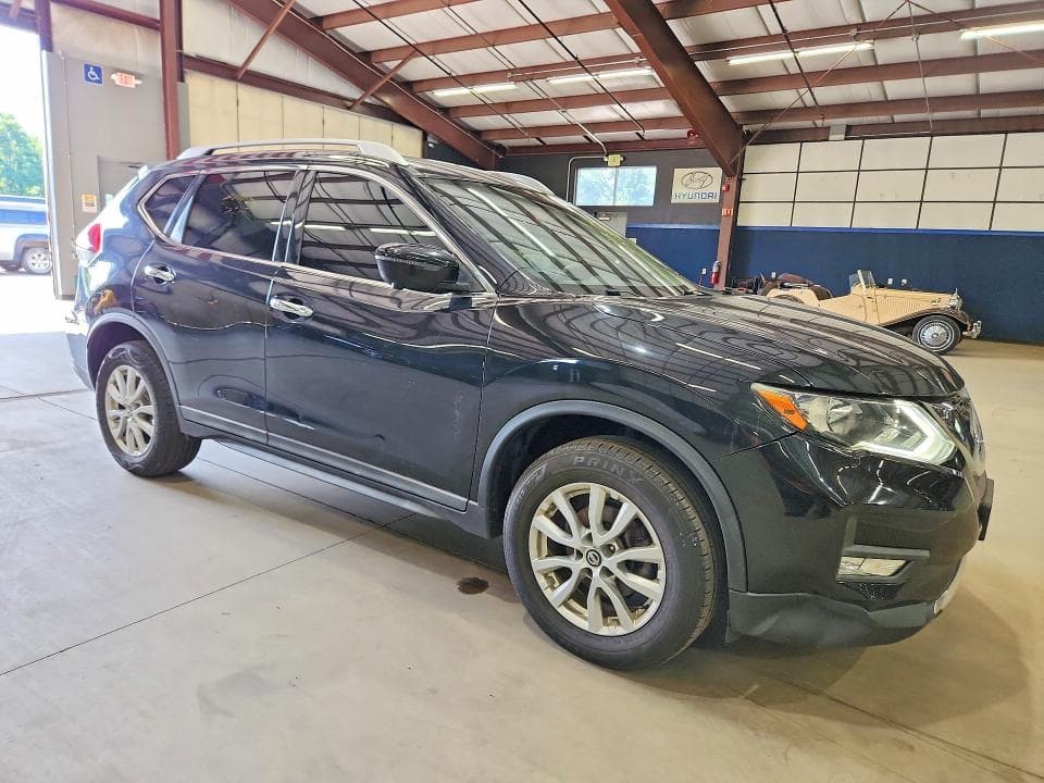 2018 NISSAN ROGUE SV 4
