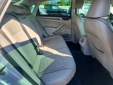2017 VOLKSWAGEN PASSAT R-LINE 10