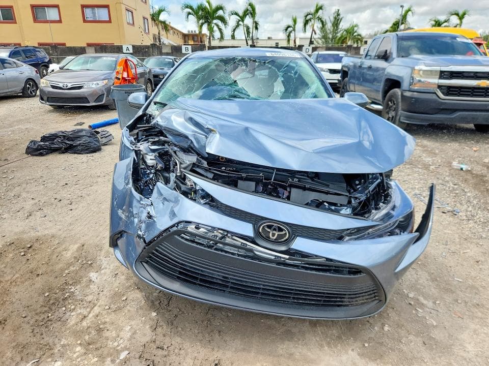 2026 TOYOTA COROLLA LE 5