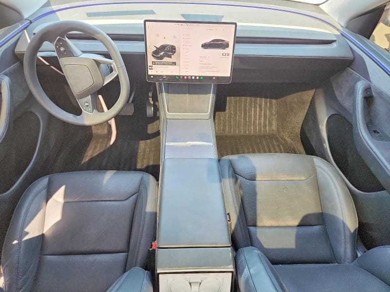 2026 TESLA MODEL Y 8
