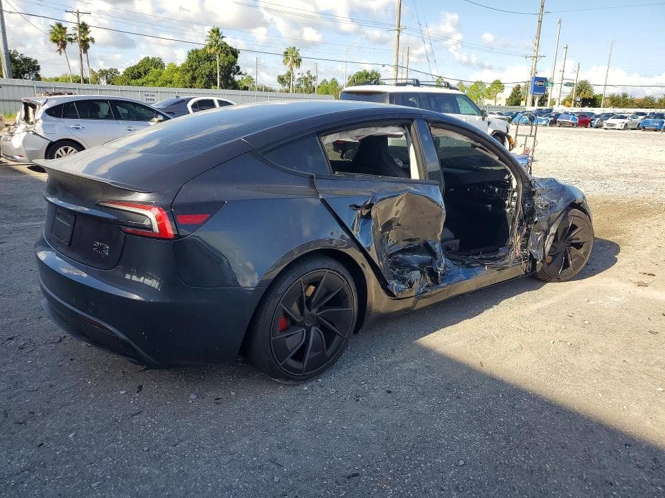 2026 TESLA MODEL 3 3