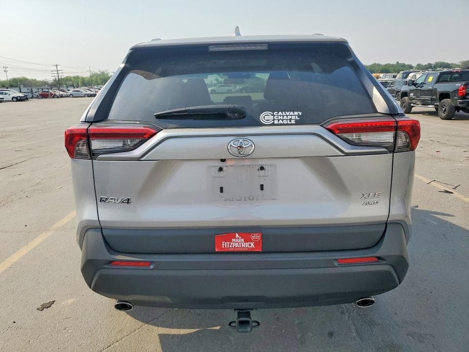 2024 TOYOTA RAV4 XLE PREMIUM 6
