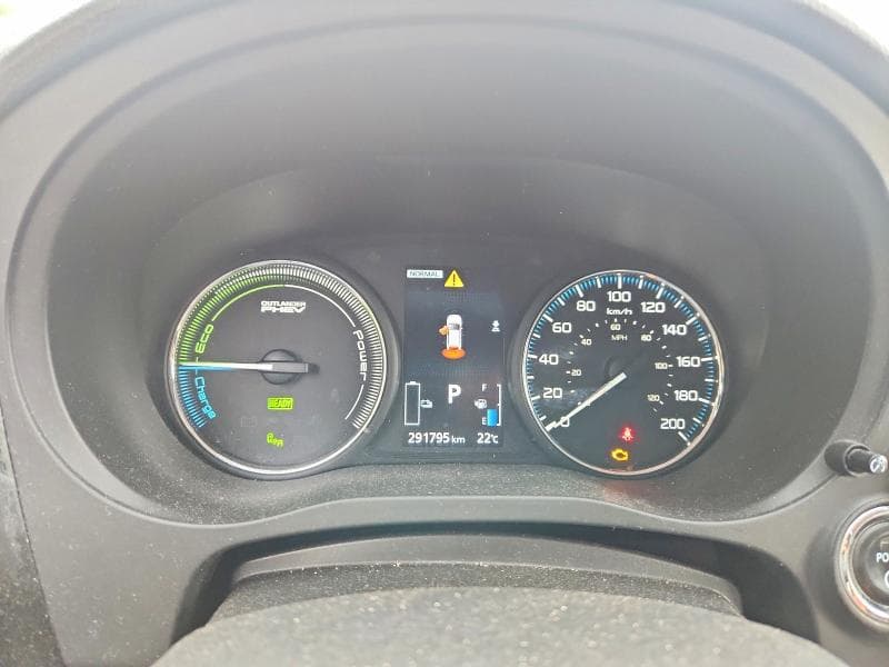 2018 MITSUBISHI OUTLANDER SE 9