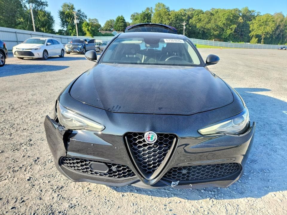 2018 ALFA ROMEO GIULIA TI Q4 5