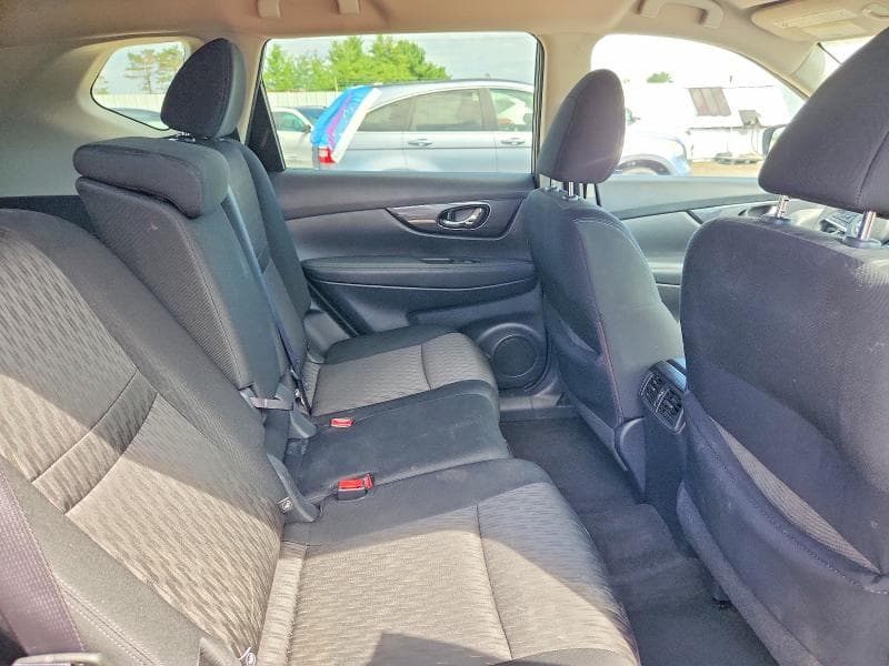 2017 NISSAN ROGUE SV 11