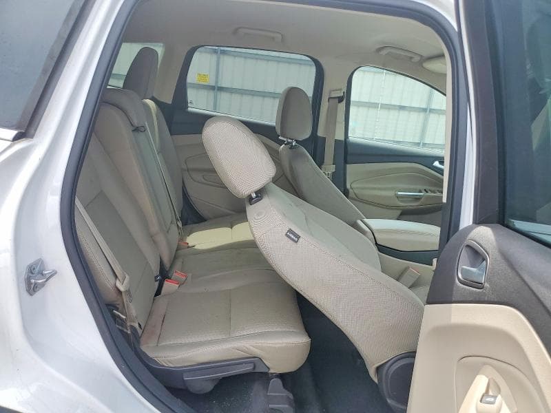 2017 FORD ESCAPE SE 11