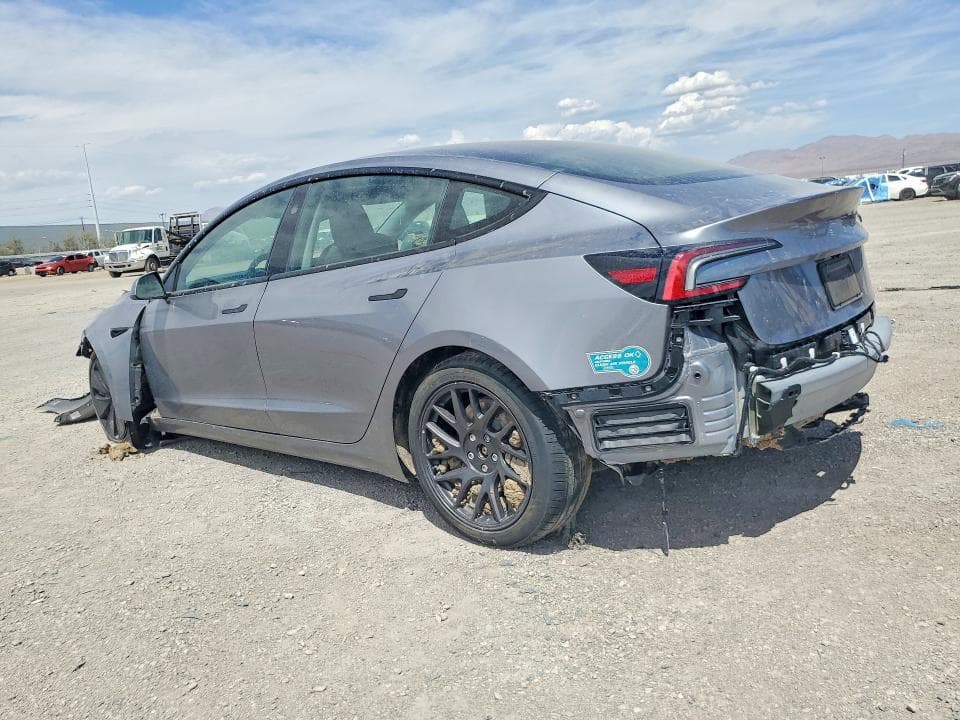 2025 TESLA MODEL 3 2