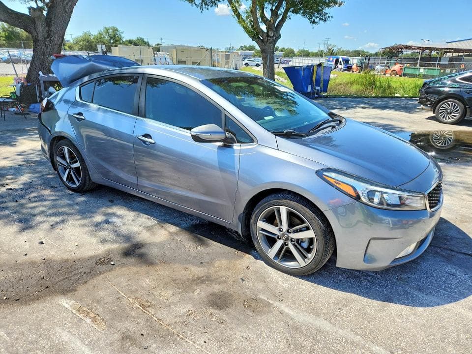 2017 KIA FORTE EX 4