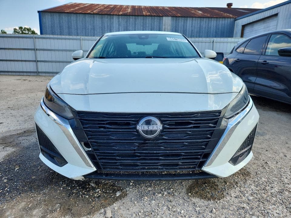 2023 NISSAN ALTIMA S 5