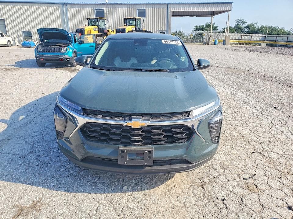 2025 CHEVROLET TRAX LS 5