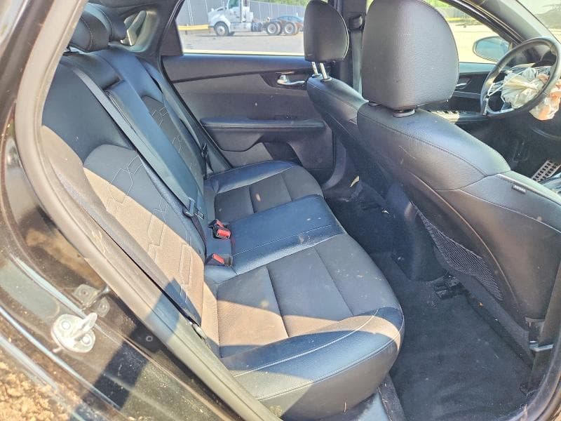 2023 KIA FORTE GT LINE 10