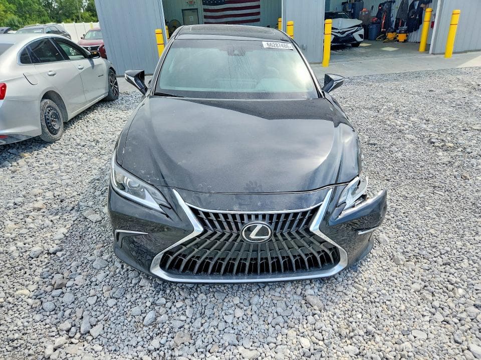 2025 LEXUS ES 300H BASE 5