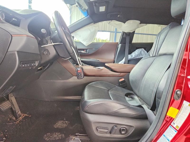 2021 TOYOTA VENZA LIMITED 7
