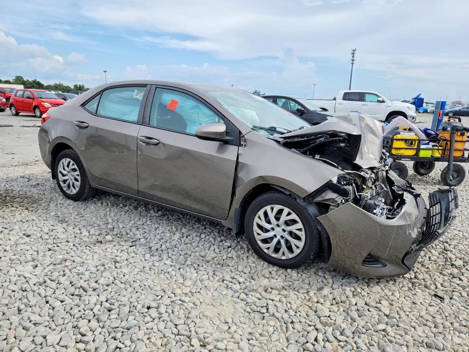 2019 TOYOTA COROLLA LE 4