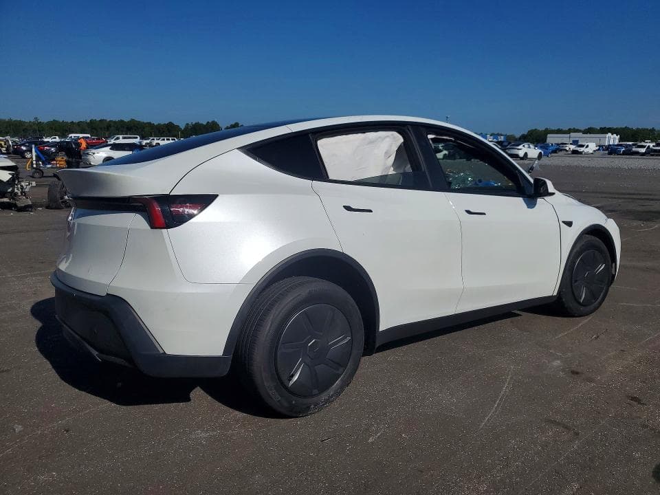 2026 TESLA MODEL Y 3