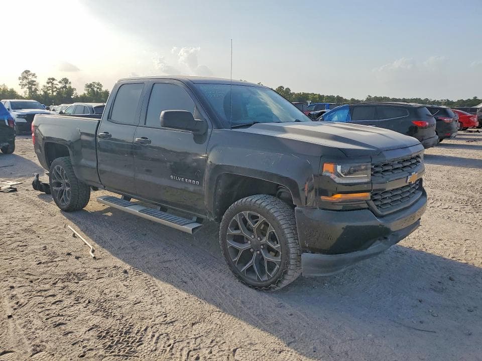 2017 CHEVROLET SILVERADO C1500 CUSTOM 4