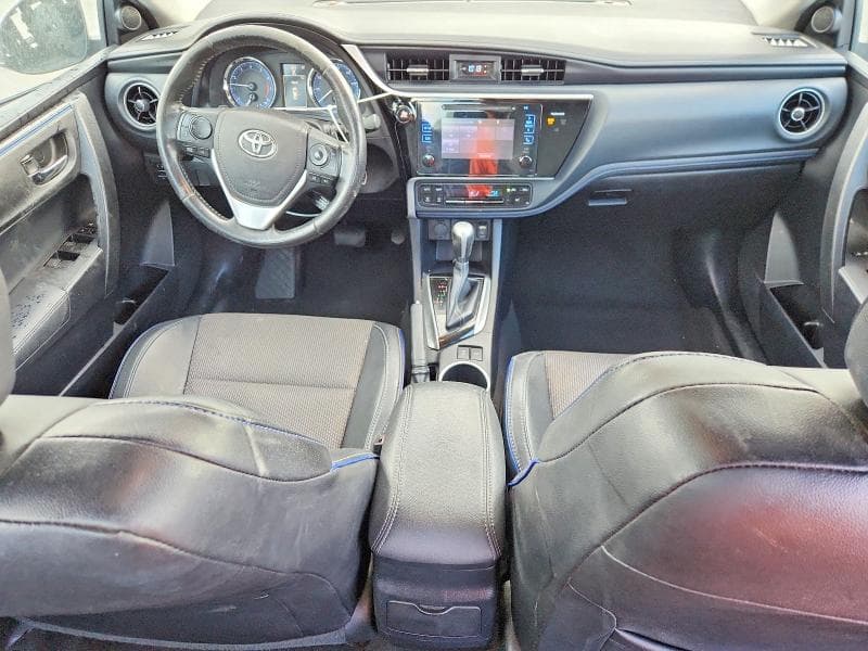 2017 TOYOTA COROLLA SE 8