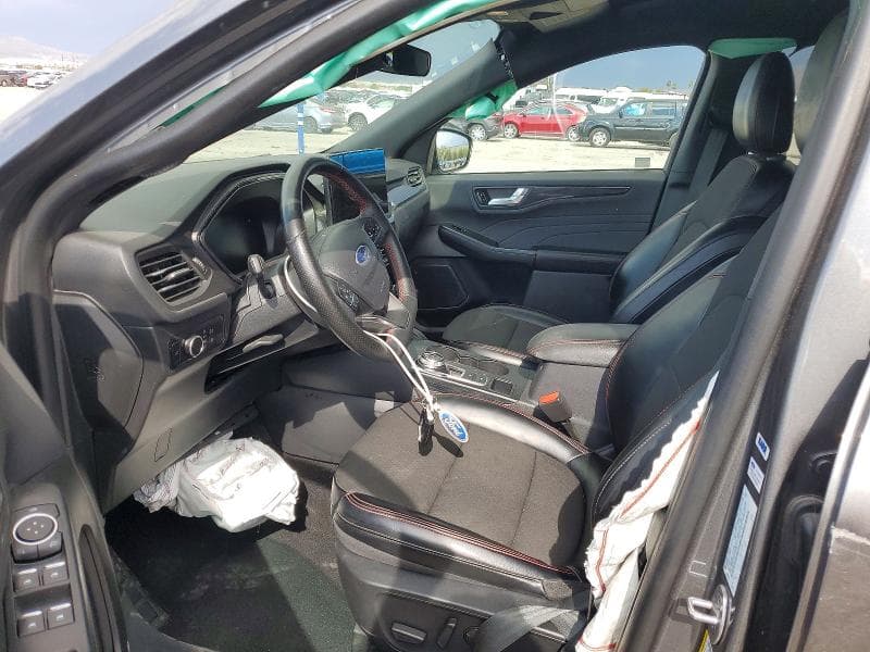 2024 FORD ESCAPE ST LINE 7