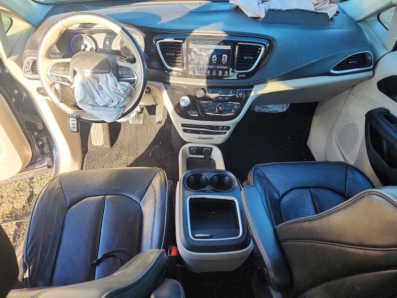 2020 CHRYSLER PACIFICA LIMITED 8