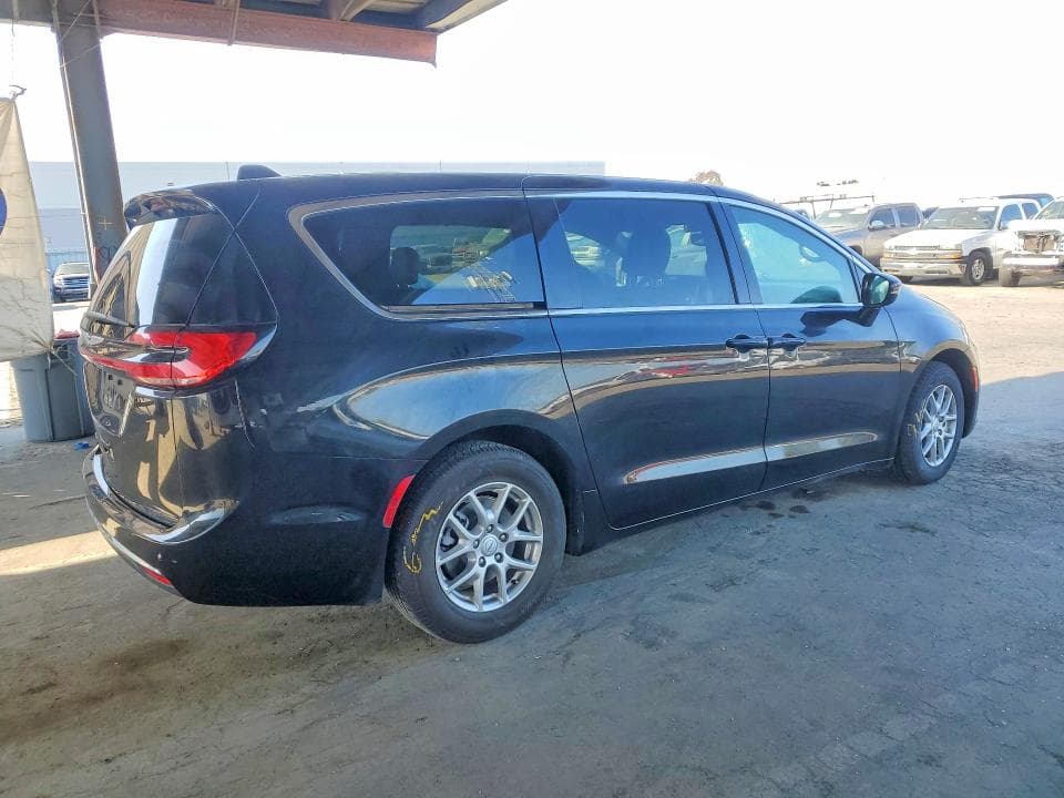 2025 CHRYSLER PACIFICA SELECT 3