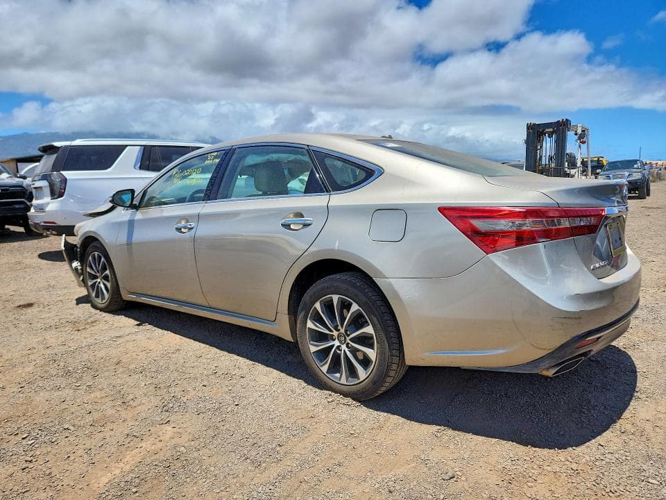 2018 TOYOTA AVALON XLE 2
