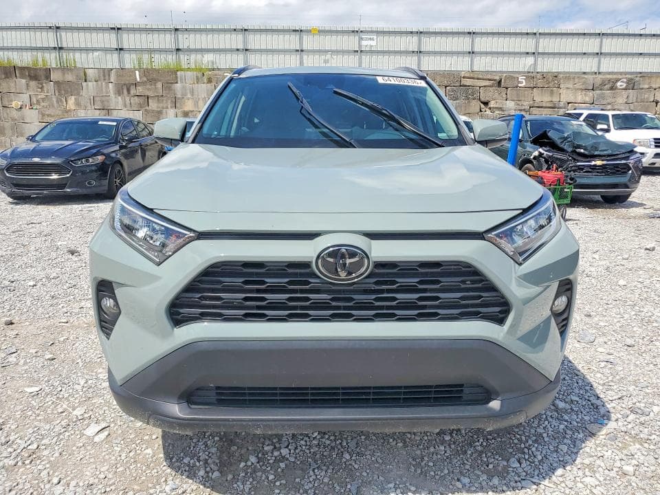 2020 TOYOTA RAV4 XLE 5