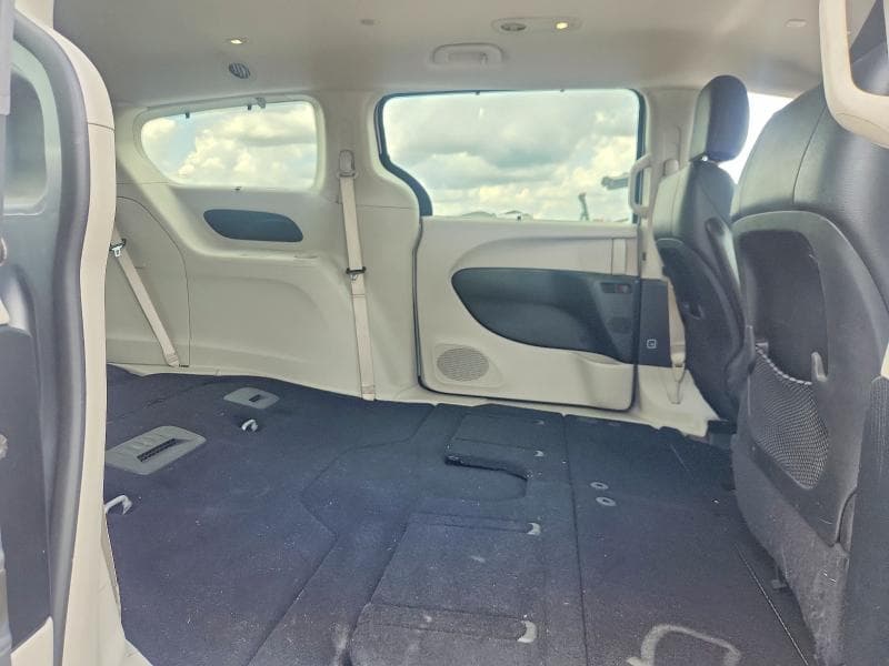 2019 CHRYSLER PACIFICA TOURING L 11