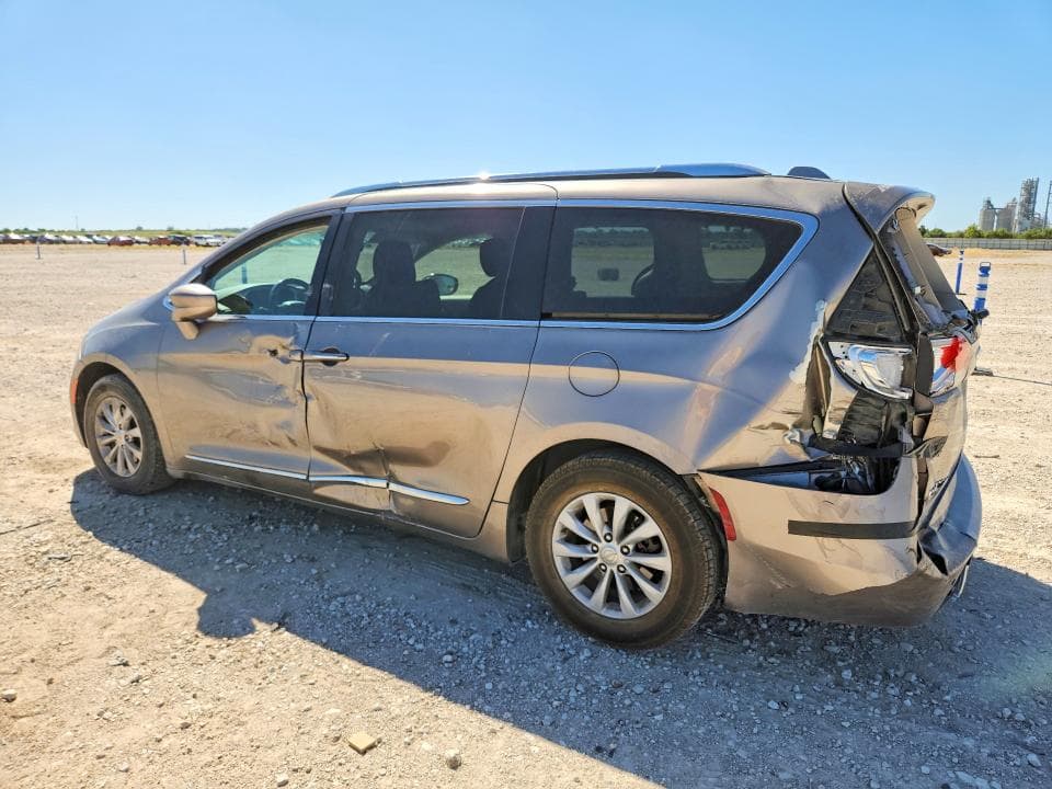2018 CHRYSLER PACIFICA TOURING L 2