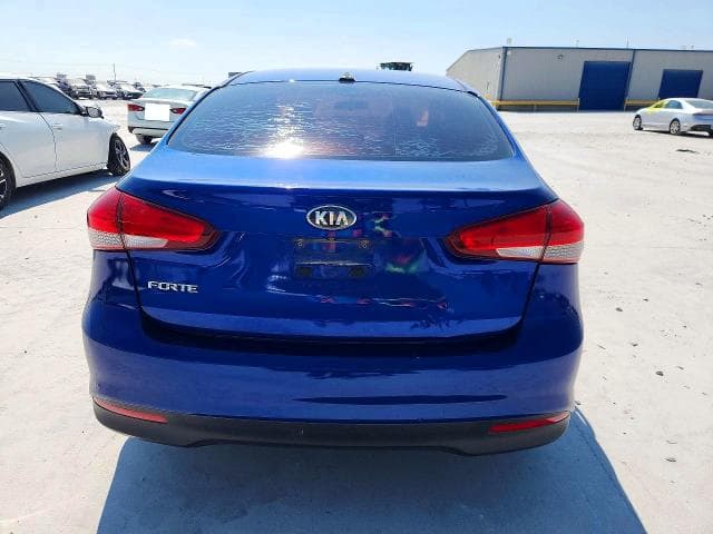 2017 KIA FORTE LX 6