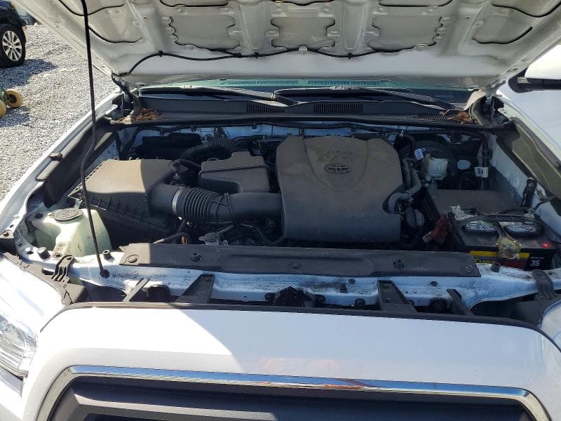 2022 TOYOTA TACOMA SR5 V6 11