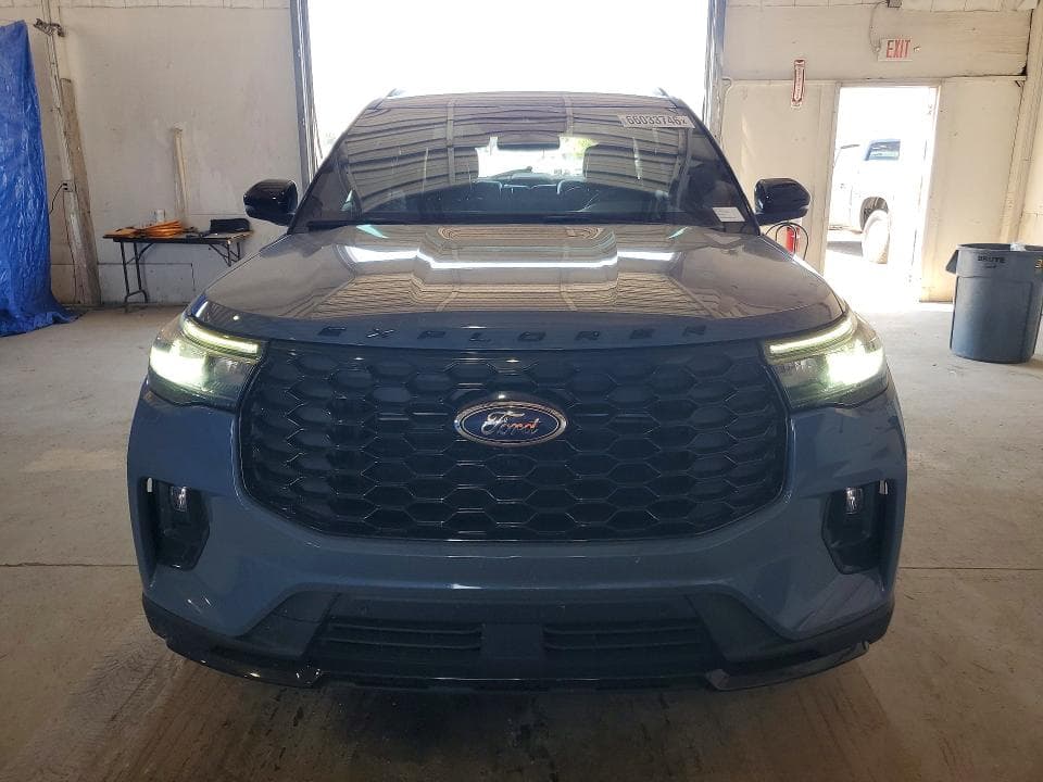 2025 FORD EXPLORER ST-LINE 5